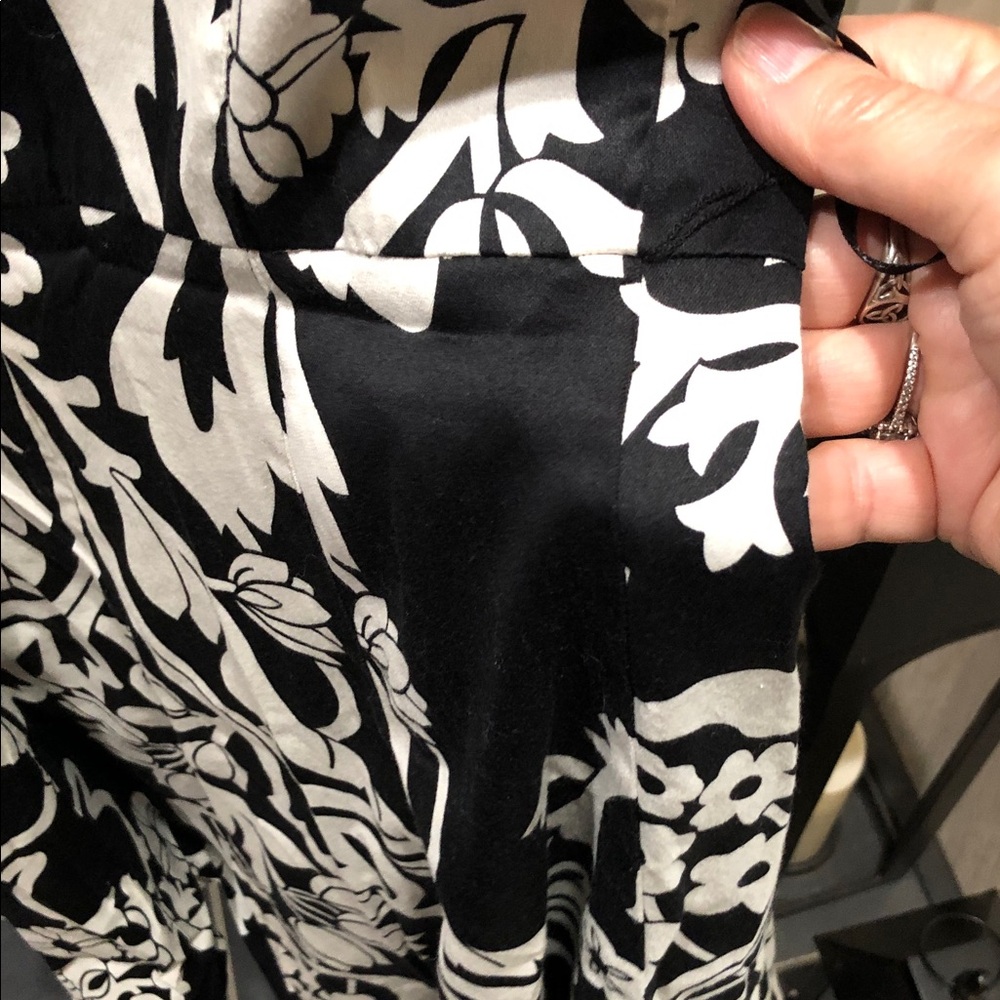 INC International Concepts Black & White Floral Midi Dress no belt - Picture 5 of 6